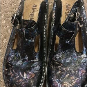 Alegria floral print clogs 37 - super comfy EUC